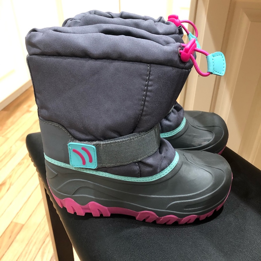 Girls snow boots